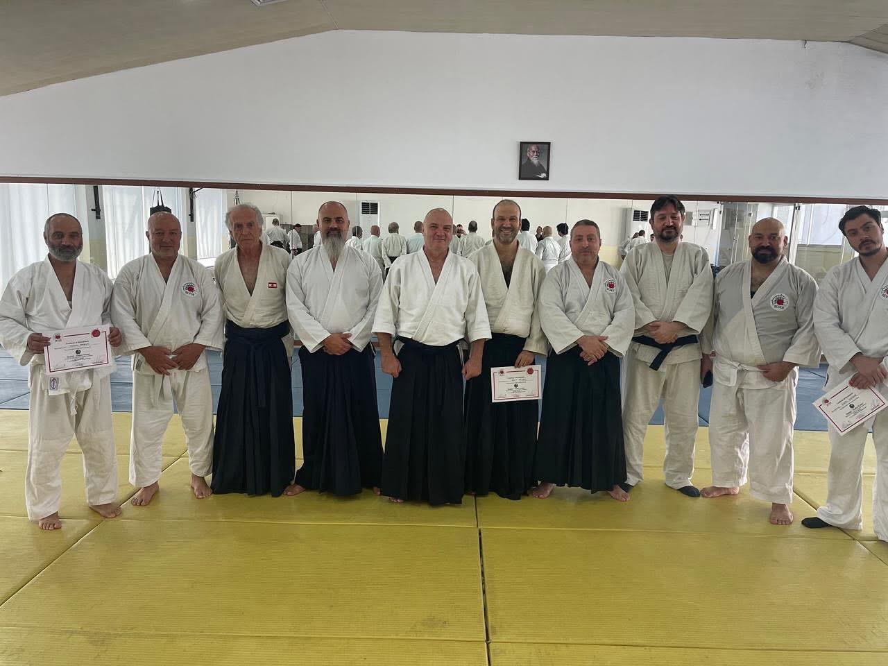 Certificate presentation after a seminar